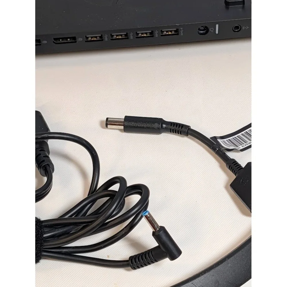 HP UltraSlim Docking Station D9Y32AA Black Excellent USB 3.0 DisplayPort VGA